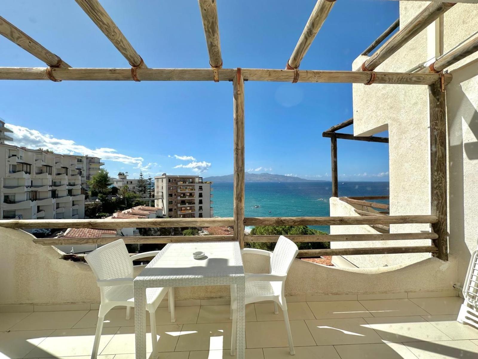 Bellavista Apartments Bougainville Bay Σαράντα Εξωτερικό φωτογραφία