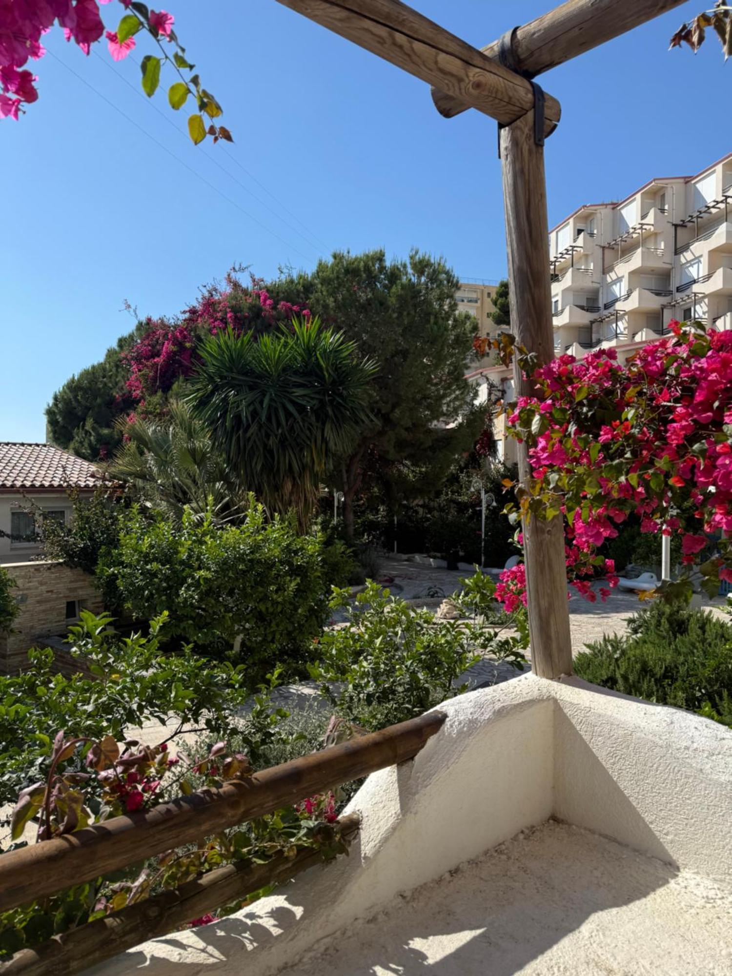 Bellavista Apartments Bougainville Bay Σαράντα Εξωτερικό φωτογραφία