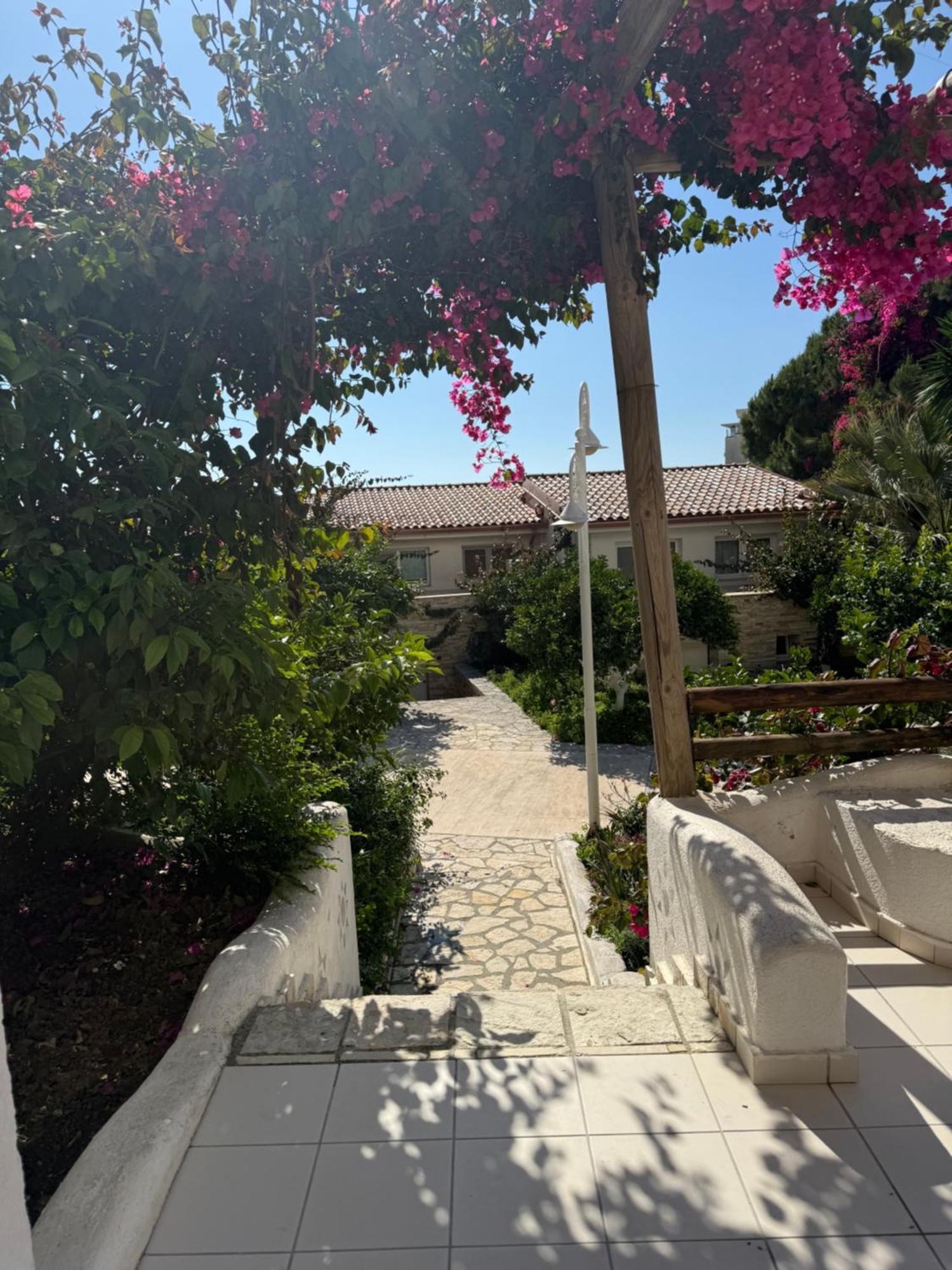 Bellavista Apartments Bougainville Bay Σαράντα Εξωτερικό φωτογραφία